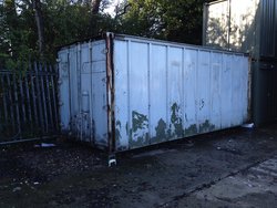 20’x8’ Ships Container