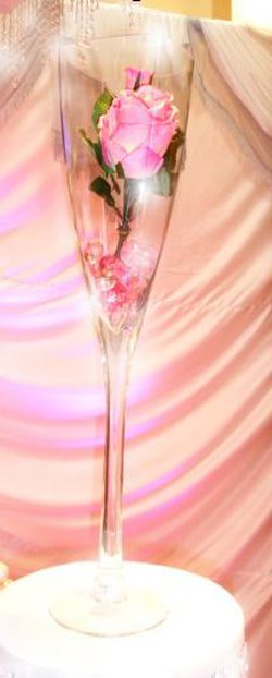 Champagne Vase table decoration