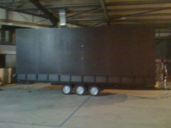 Folding floor and 20ft Tri Axel Trailer