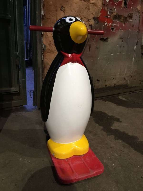 Penguin skating aid