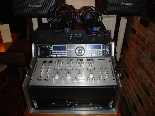 Secondhand pub DJ Equipment