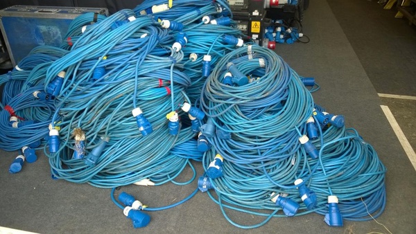 Power Cables 16a Job Lot 