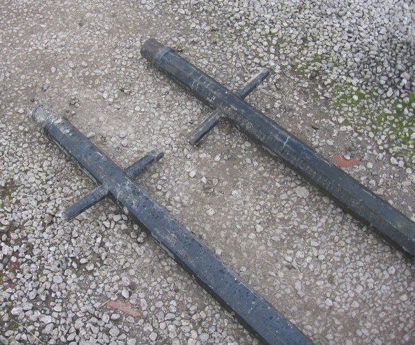 selling reclaimed cast iron lamp posts