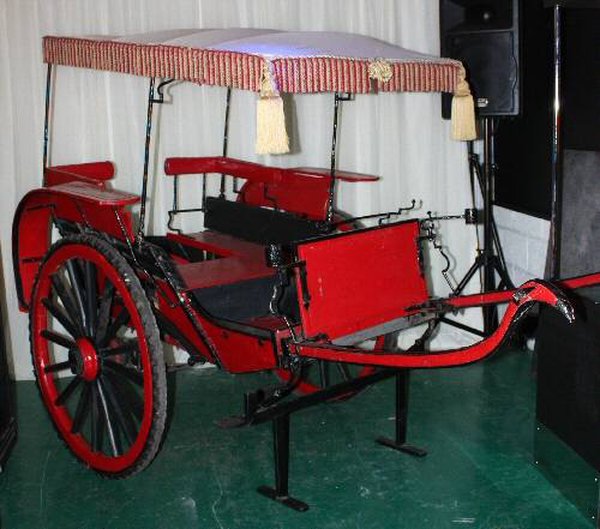 Antique Rickshaw / Bali Cart