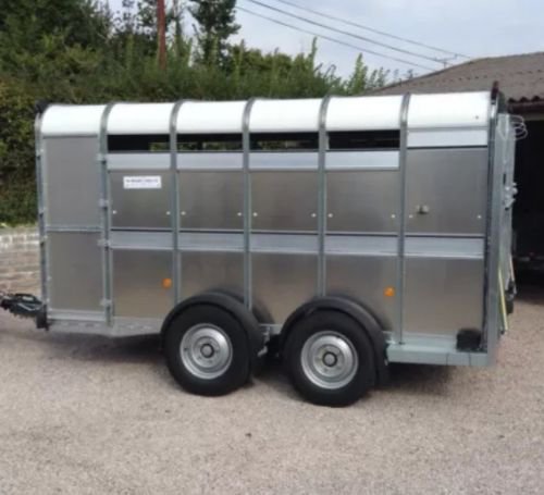 Ifor Williams TA510 - 12ft Twin Axle Alloy Livestock Trailer