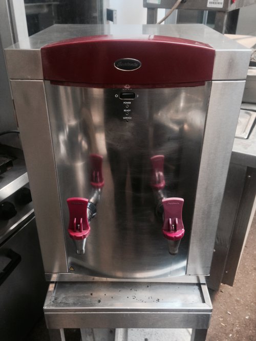 Instanta Large Automatic Water Boiler