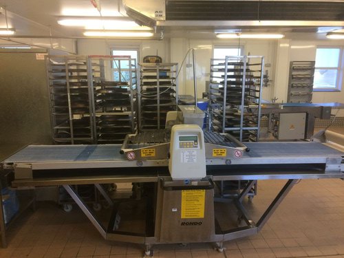 Rondo Compas Pastry Break / Roller / Laminator / Sheeter Rondo Compas Pastry Break / Roller / Laminator / Sheeter