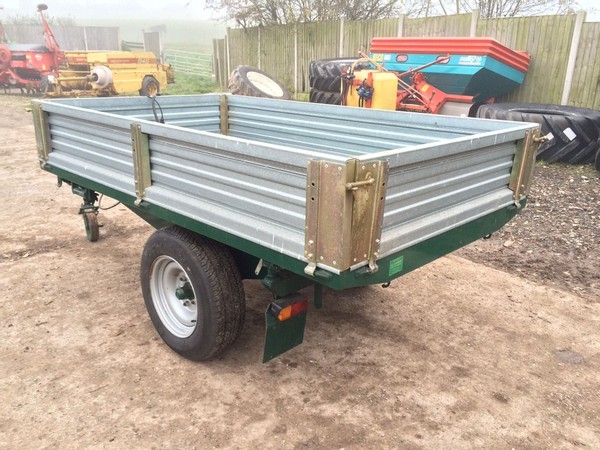Compact Hydraulic Tipping Trailer 