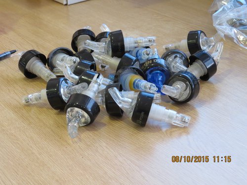 Used uick/ Sure Shot 3 ball Pourers 50ml