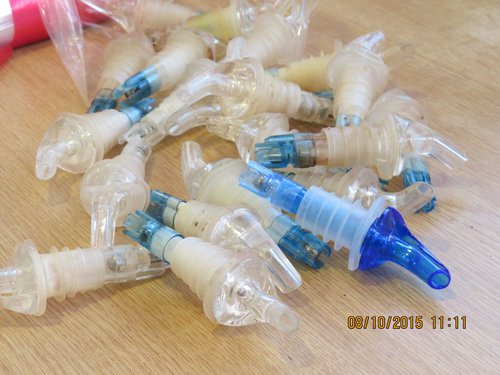 Collarless Quick Shot 3-ball Pourers Collarless Quick Shot 3-ball Pourers