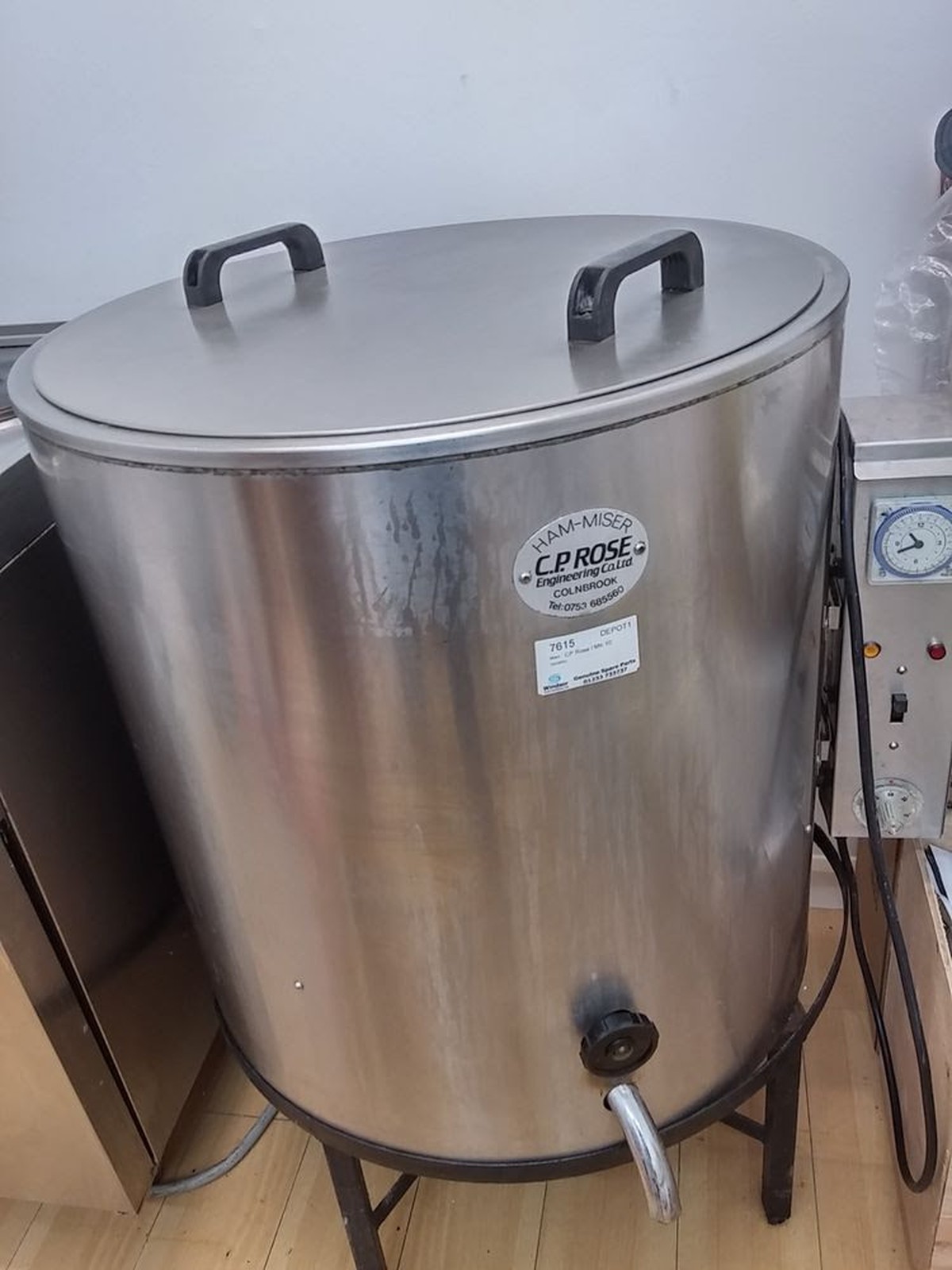 Walk In Freezer For Sale >> Secondhand Catering Equipment | Cooking Pots, Pans and ... Walk In Freezer For Sale >> Secondhand Catering Equipment | Cooking Pots, Pans and ...