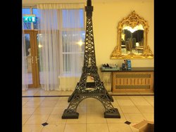 Eiffel Tower Prop