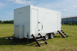 2+2 Toilet Trailer for sale. Ex T.V and Film Facility Trailers
