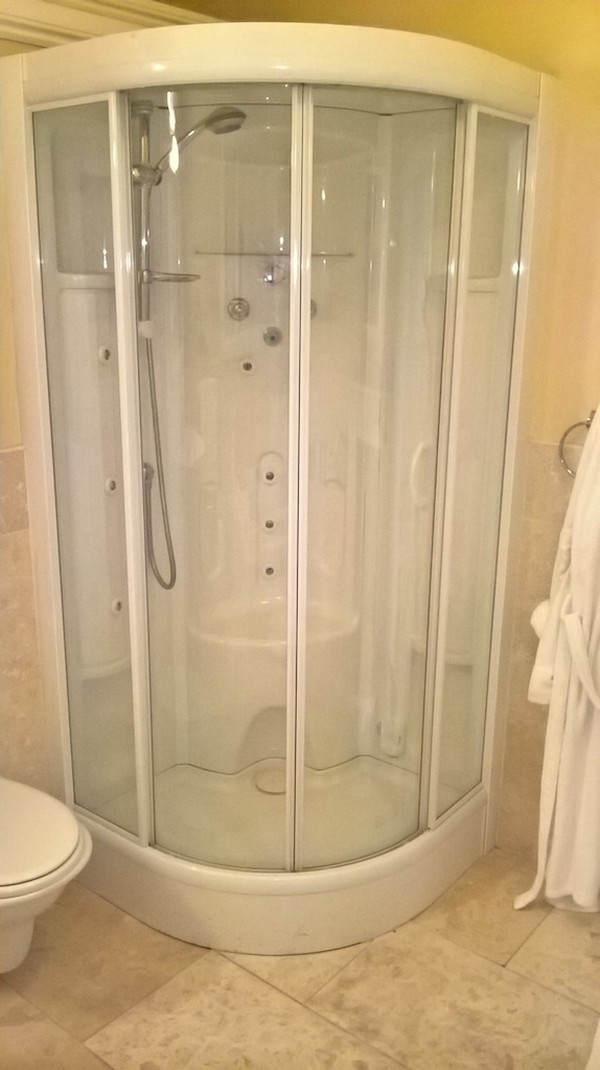 Complete Superior Bathroom Set Shower
