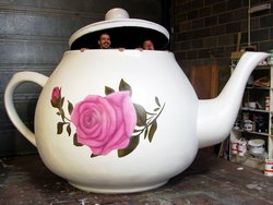 Alice in Wonderland tea pot