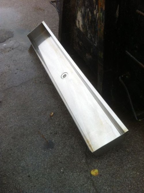 Good Condition Commercial Stainless Steel Urinal Good Condition Commercial Stainless Steel Urinal