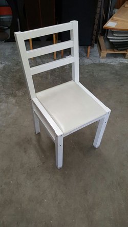 10x White Chairs