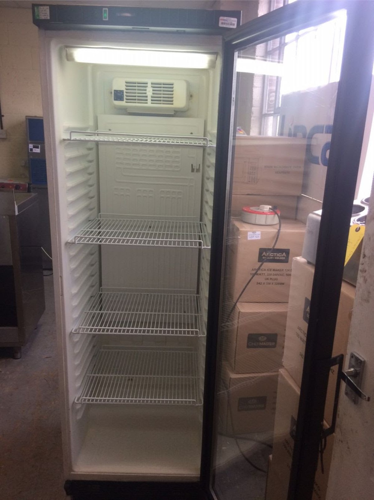Secondhand Shop Equipment Drinks Display Fridges Tefcold Glass Door