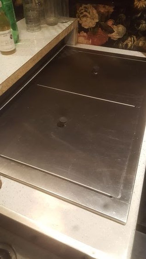 2x Stainless Steel Ice Well 2x Stainless Steel Ice Well