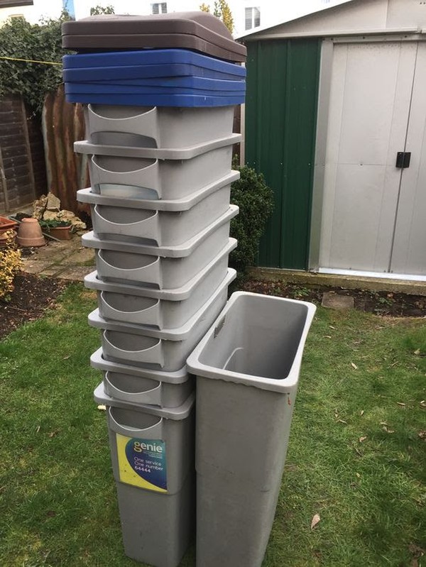 Rubbermaid Slim Jim Bin 60 Litre with Lids