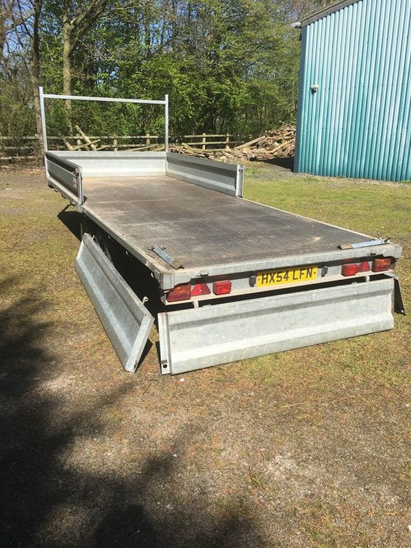 20' Flat Bed Trailer Sides Down