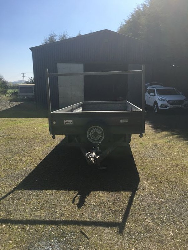 20' Flat Bed Trailer Front