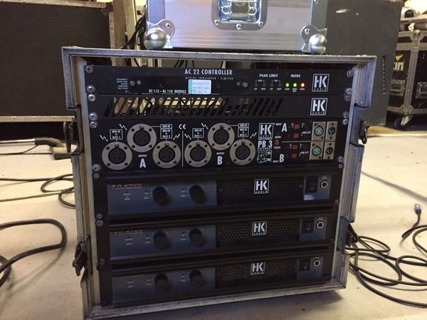 VX2400 amplifiers