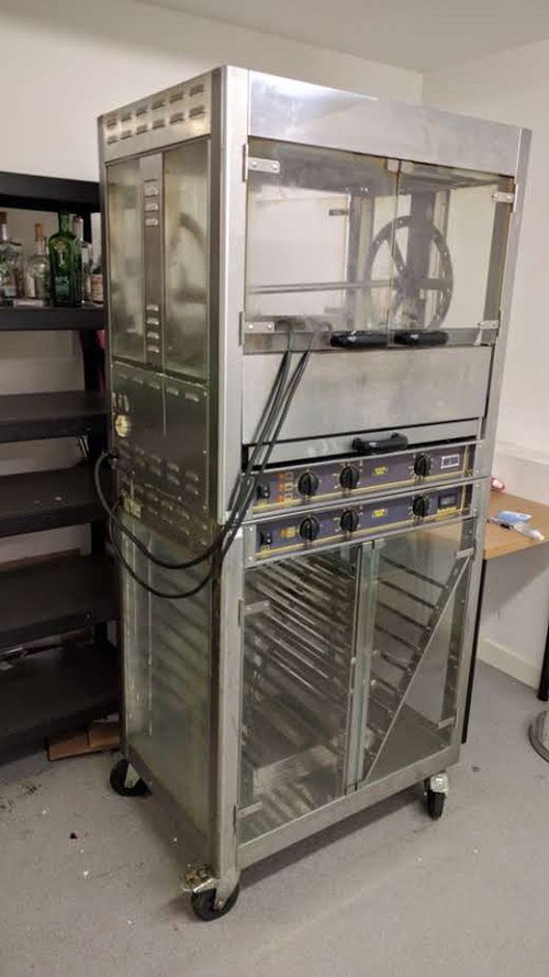 Nearly new three phase electric rotisserie oven Nearly new three phase electric rotisserie oven