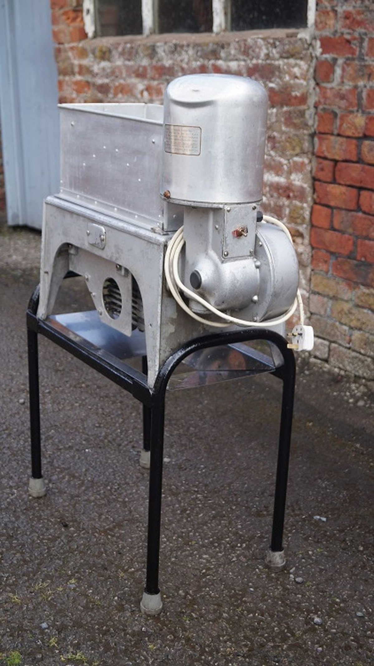 Secondhand Catering Equipment Fish And Chip Shop Equipment   Commercial Potato Chipper With Stand 666 