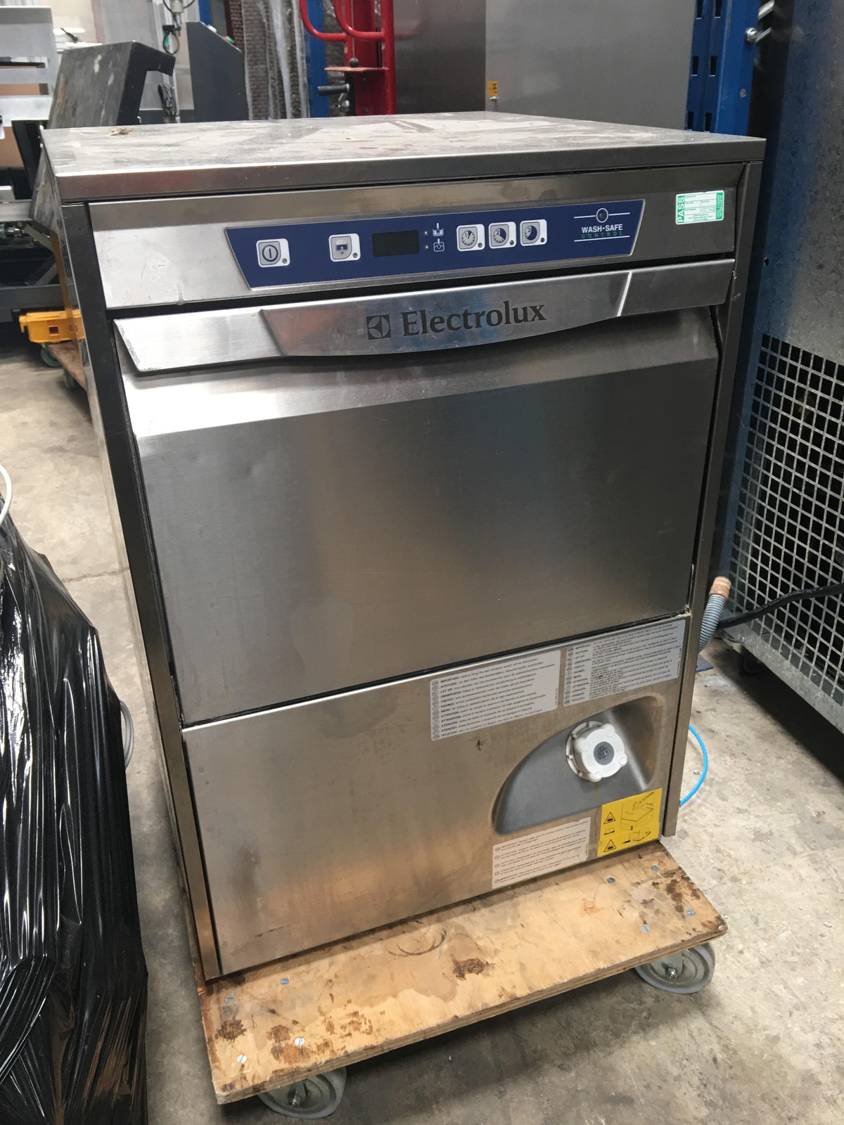 Secondhand Catering Equipment Front Loading Dish Washers Electrolux