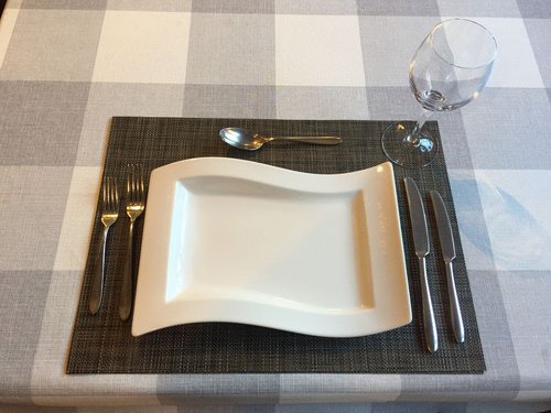 35 x Villeroy & Boch "New Wave" Gourmet Restaurant Plates 33 x 24cm (13" x 9.5")