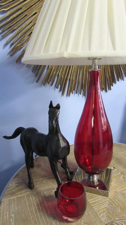 10x Red Table Lamps