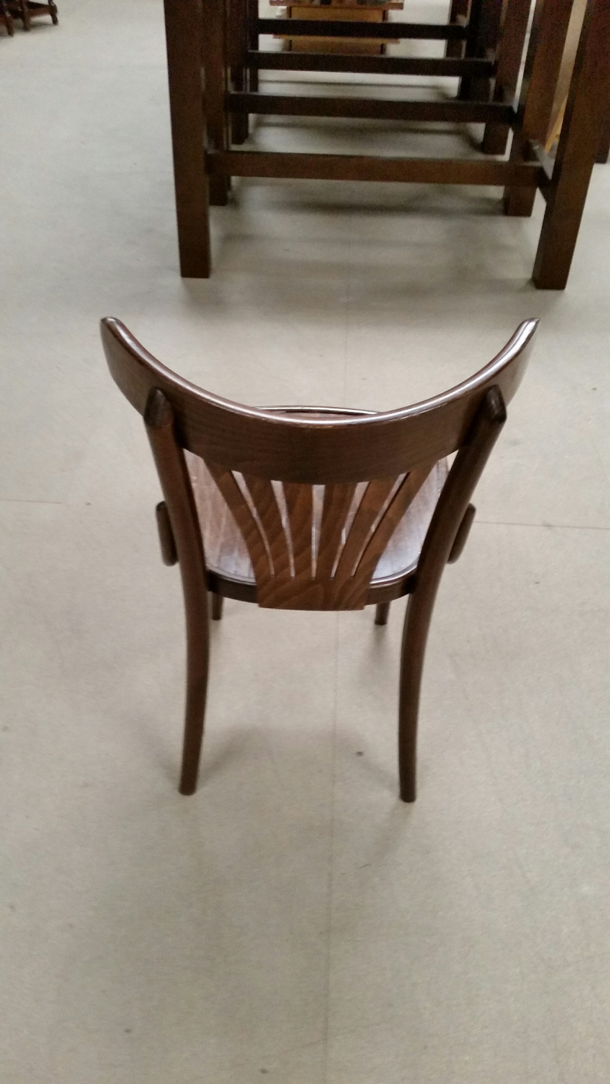Secondhand Chairs and Tables Pub and Bar Furniture 25x Bentwood