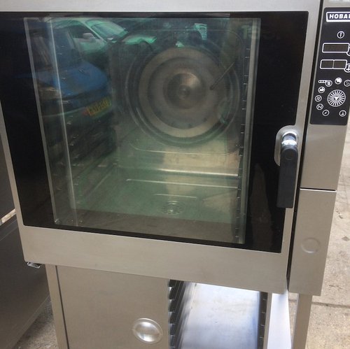 Hobart CPLUS 10 Grid Combi Oven Hobart CPLUS 10 Grid Combi Oven