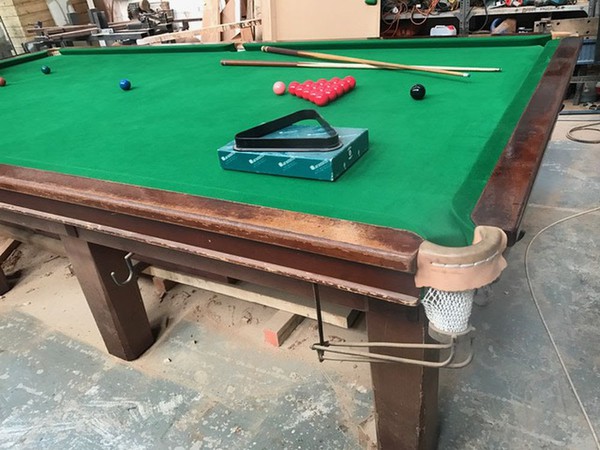 Snooker table for pub for sale UK