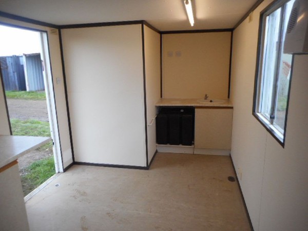 Welfare Unit with Toilets