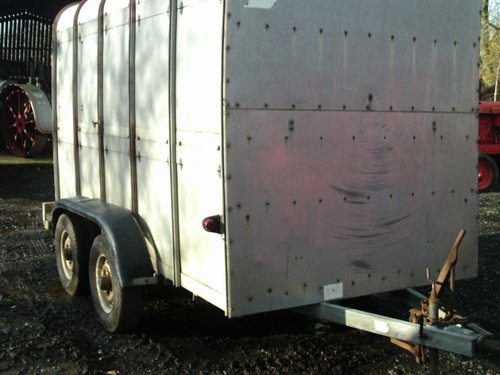 10' ifor williams livestock trailer with folding sheep decks 10' ifor williams livestock trailer with folding sheep decks