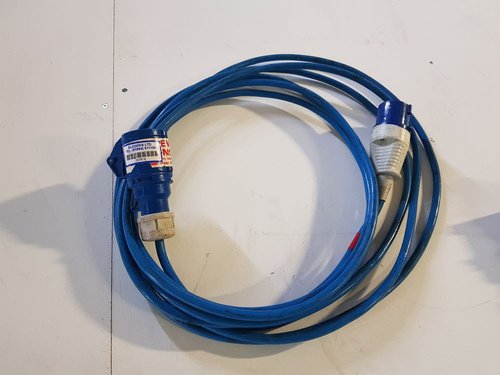 16amp Arctic Cable with Cee form plugs 16amp Arctic Cable with Cee form plugs