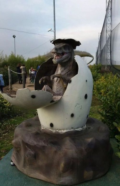 Animatronic ,Robot, Unique ,dinosaur In Egg Display Prop,moving