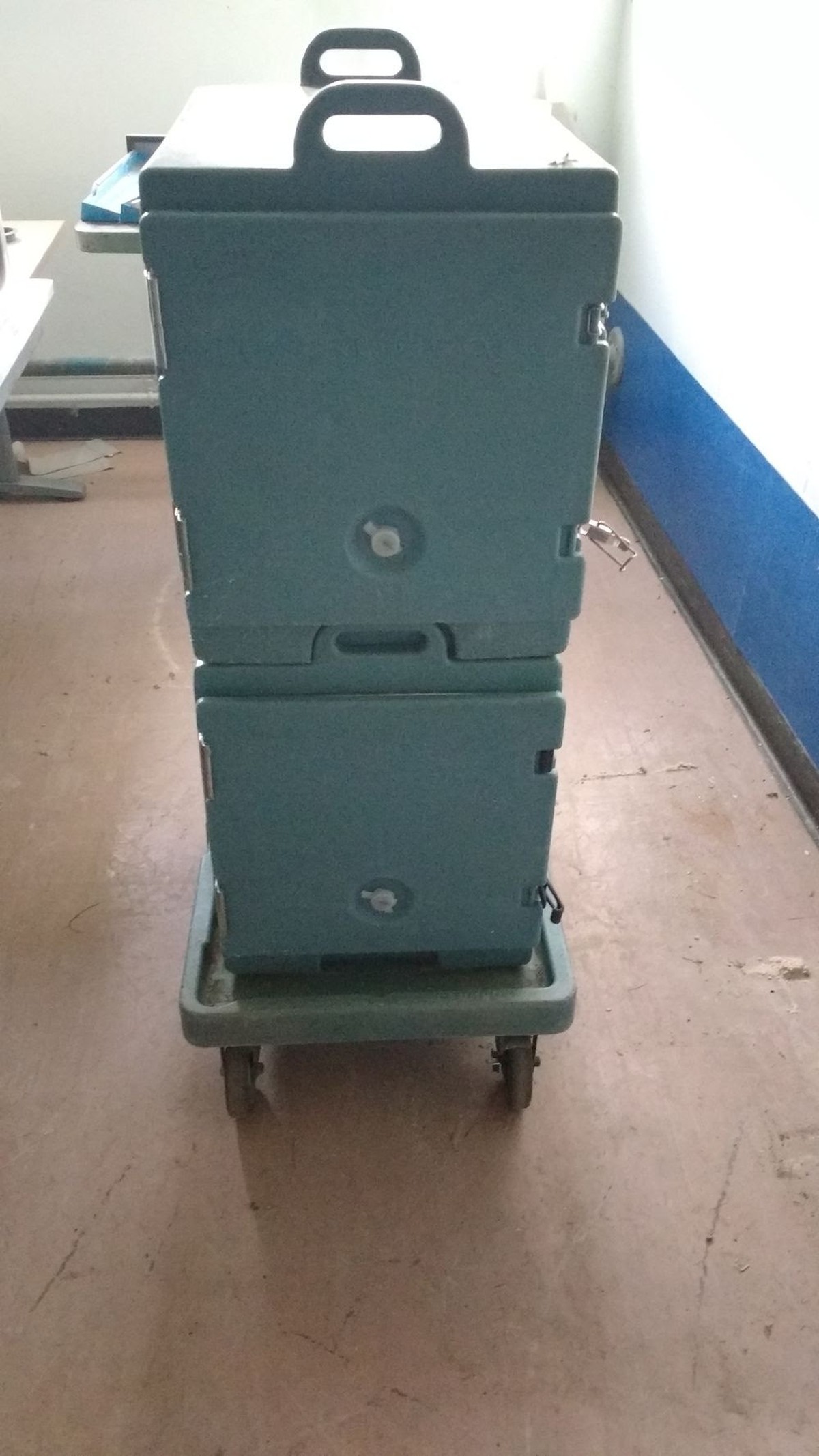 Secondhand Catering Equipment Cool Boxes and Thermal Boxes Cambro