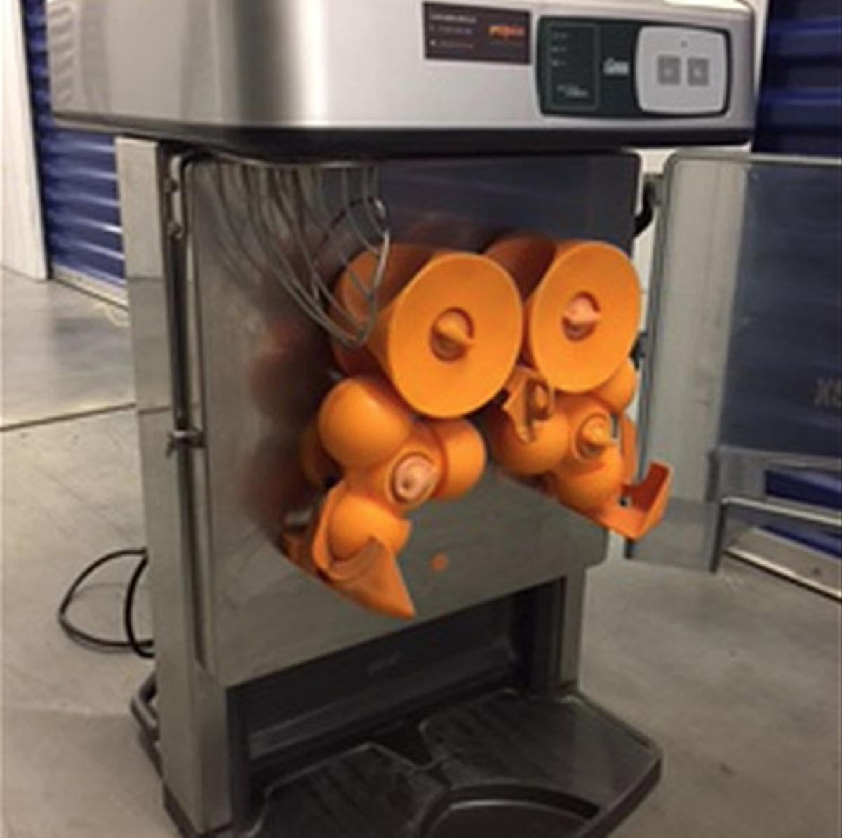 Secondhand Catering Equipment Juicers and Smoothie Makers 5x Zumex