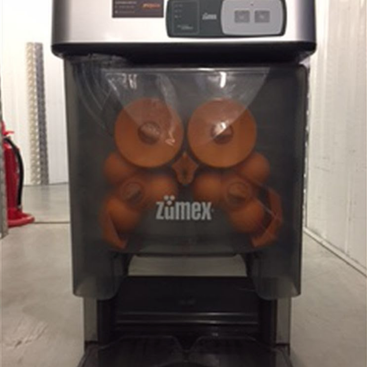 Secondhand Catering Equipment Juicers and Smoothie Makers 5x Zumex