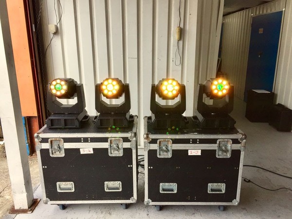 Used profile lights with flight case