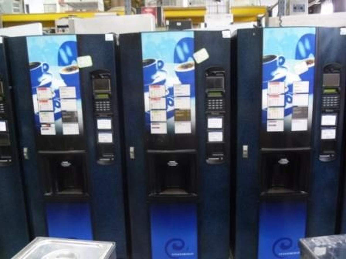 Secondhand Catering Equipment Drinks Vending Machines 5x Riocca Vending Machine by