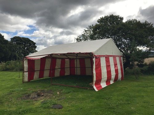 Red and White Show Unit 20 ft x 20 ft Red and White Show Unit 20 ft x 20 ft