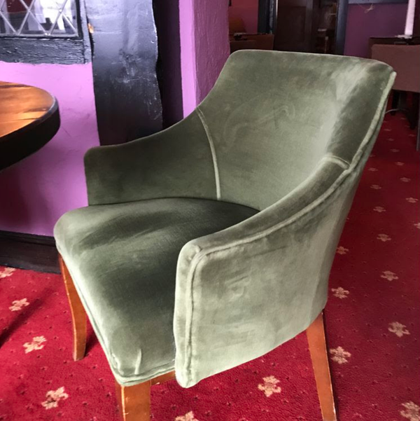 Secondhand Chairs and Tables | Lounge Furniture | 31x Club Chairs