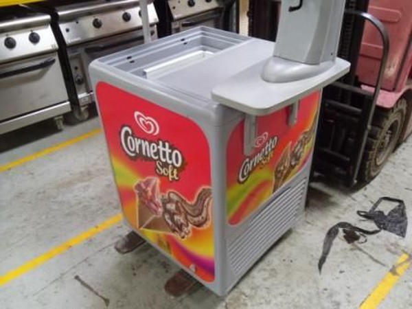 Walls Cornetto Soft Ice Cream Dispenser & Freezer