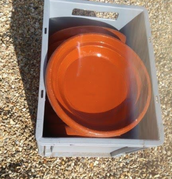 Secondhand terracotta plates