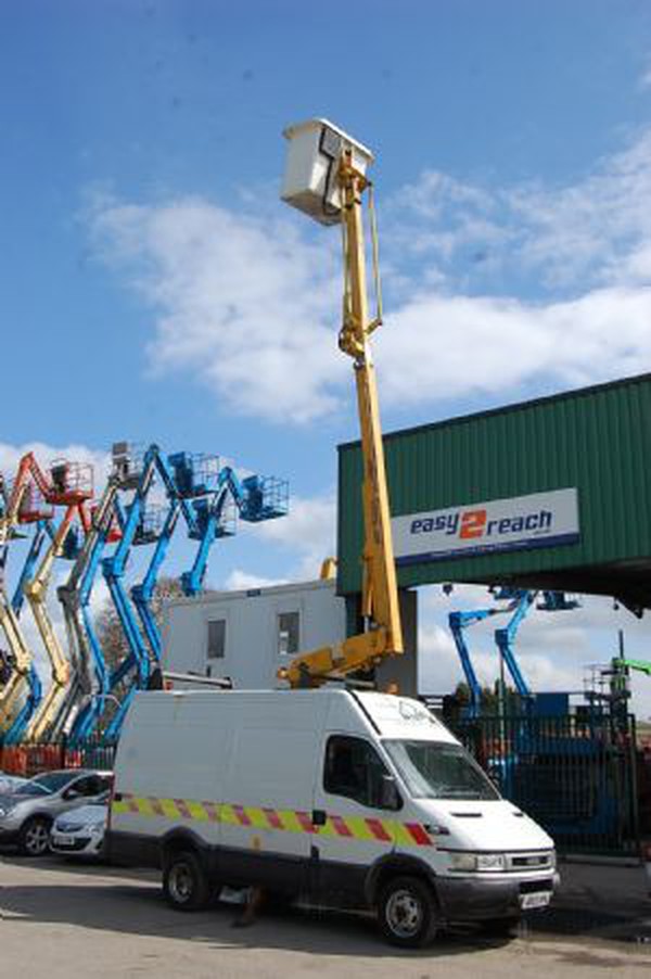 Secondhand cherry picker for sale