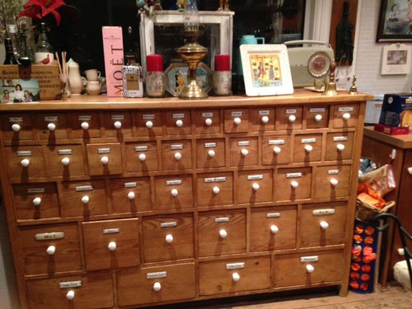 secondhand chest of drawers